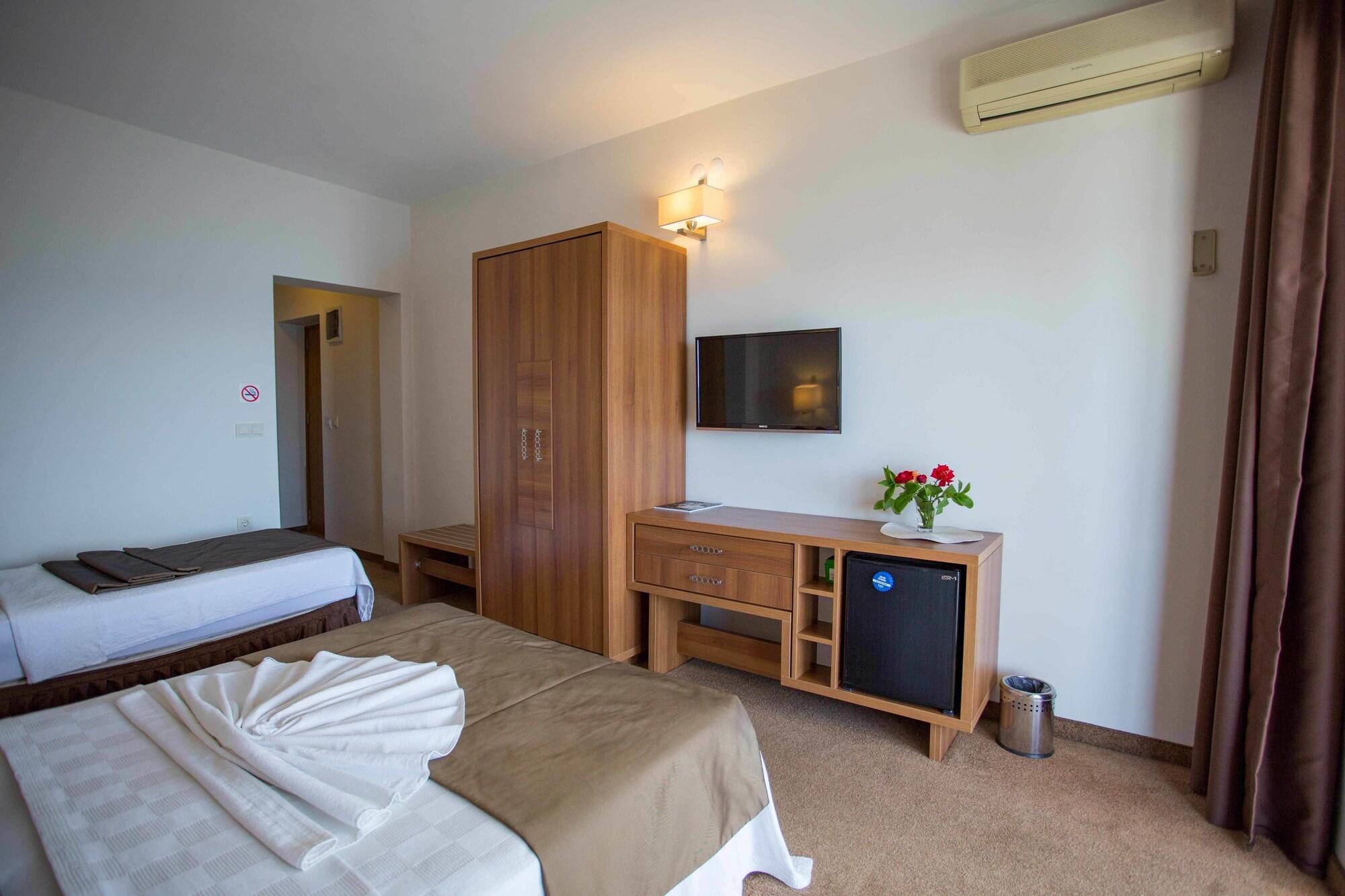 Melis Hotel Kusadasi Luaran gambar