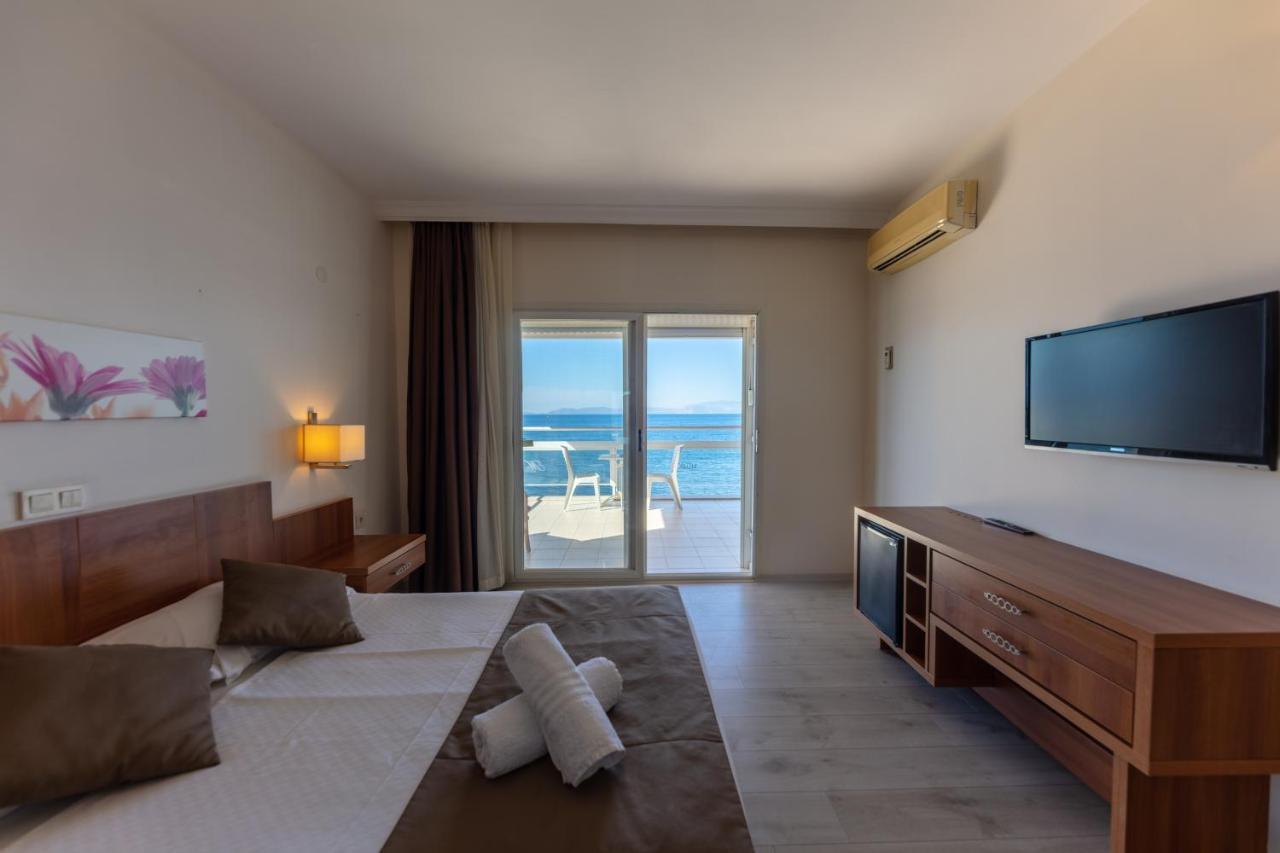 Melis Hotel Kusadasi Luaran gambar