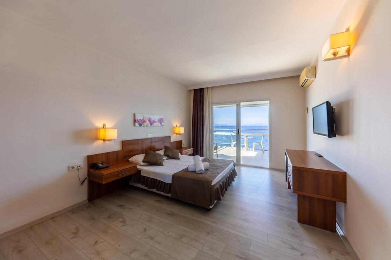 Melis Hotel Kusadasi Luaran gambar