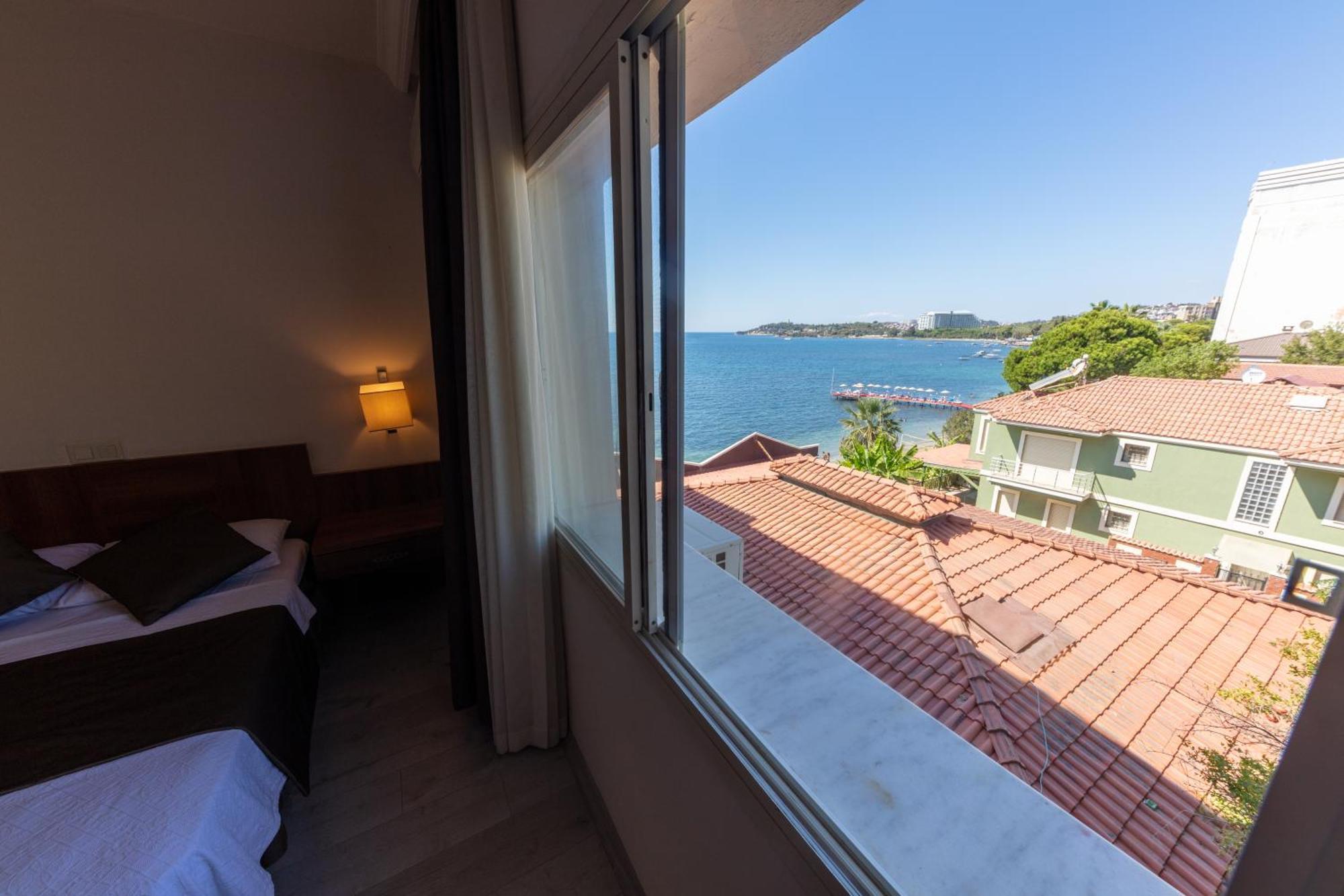 Melis Hotel Kusadasi Luaran gambar