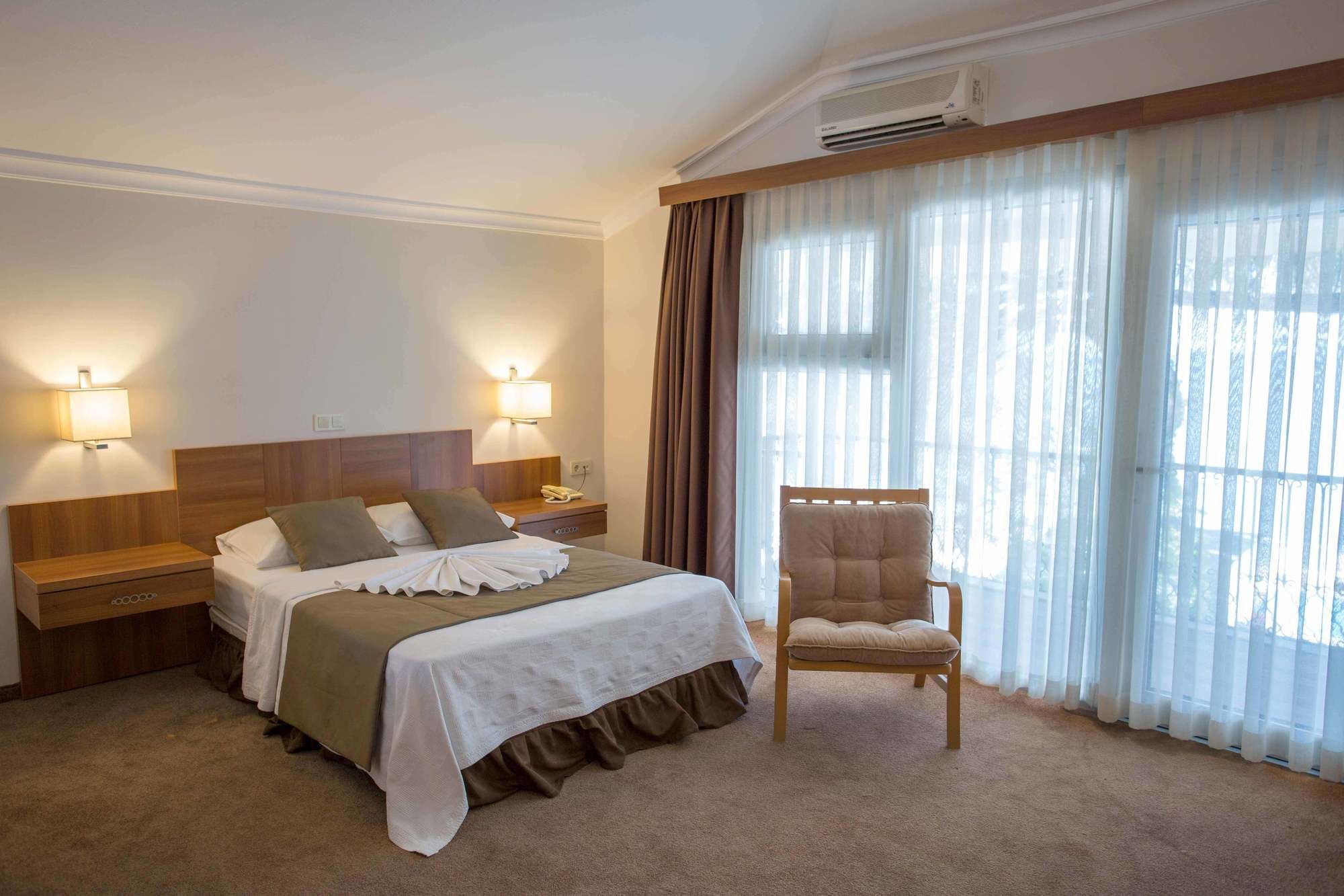 Melis Hotel Kusadasi Luaran gambar